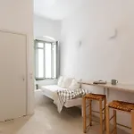 Aparthotel Aniko White Alley 4*