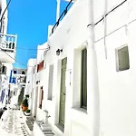 Aniko White Alley Mykonos Town