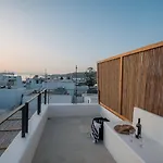 Aniko White Alley Aparthotel 4*