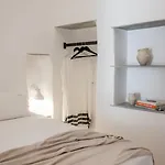 Apartahotel Aníko White Alley 4*