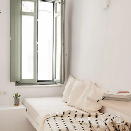 Aníko White Alley Mykonos Town