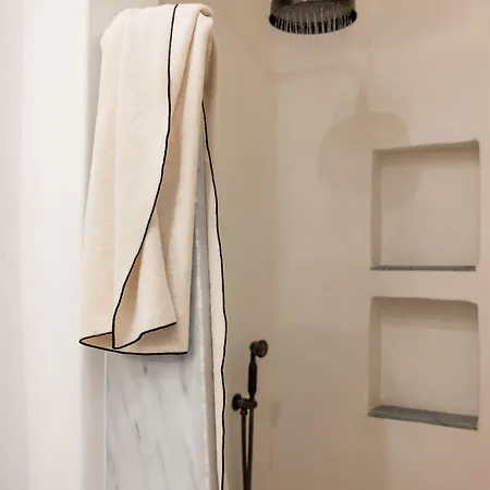 Aníko White Alley Apartahotel