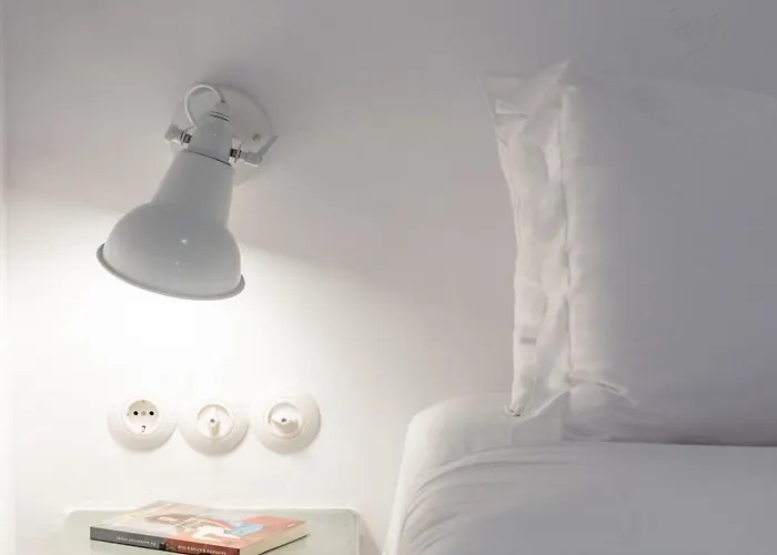 Aniko White Alley 4*