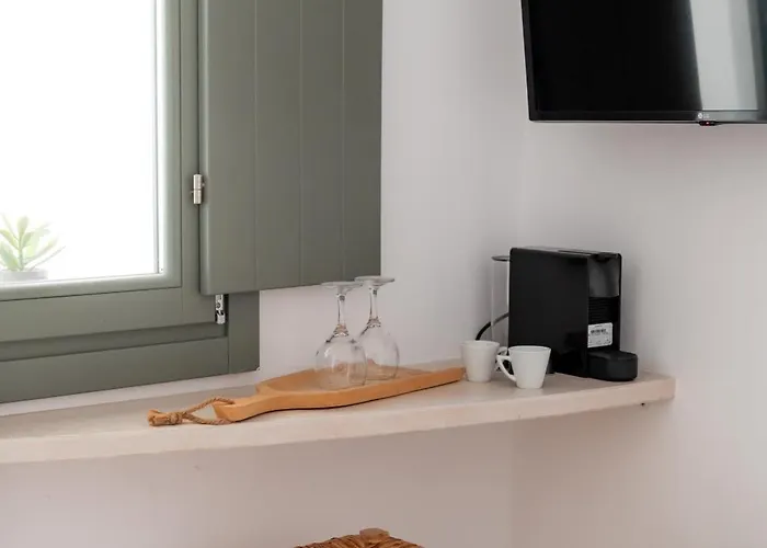 Aniko White Alley Mykonos Town