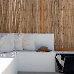 Lägenhetshotell Aniko White Alley Mykonos Town