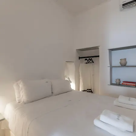 Aníko White Alley 4*