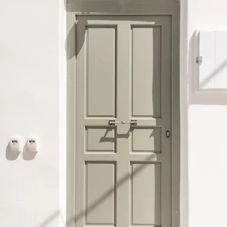 Апарт-отель Aniko White Alley 4*